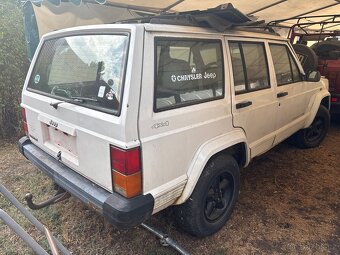 Jeep Cherokee 2.5 TD - 2
