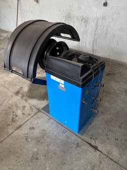 Prodám vyvažovačku Golem TW-02 - 2