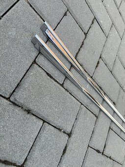 Volha Gaz 21, nové přední lišty ploutve předních blatníků - 2