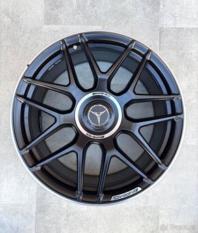 Mercedes R19 AMG Alu kola 5x112 cla45s Cla45s 19” - 2