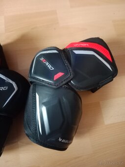 HOKEJOVÉ LOKTY BAUER VAPOR 3X PRO SENIOR L - 2