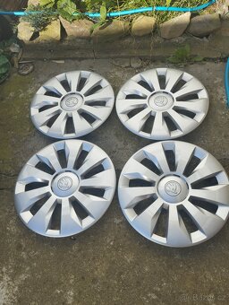Poklice Škoda R/15.original - 2