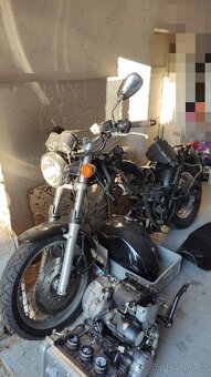 Triumph Thunderbird 900 - 2