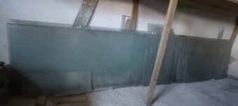 6 velkých tabulí drátoskla 300 x 60 cm + pár menších - 2