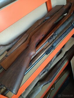 Kúpim pažby na slaviu 634,a VZ.47 celopažbu - 2