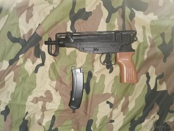 Airsoft scorpion vz61 - 2