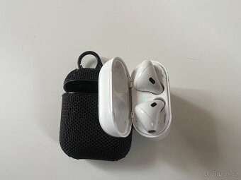 AirPods s Lightning nabíjecím pouzdrem - 2