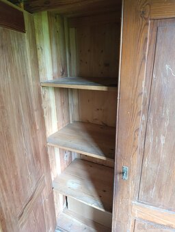 Stará skříň - 2