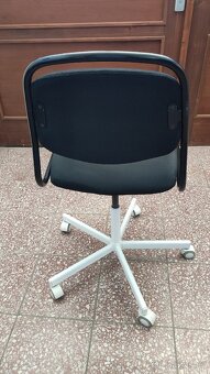 Kancelářská židle IKEA SPORREN (dospělá) - 2