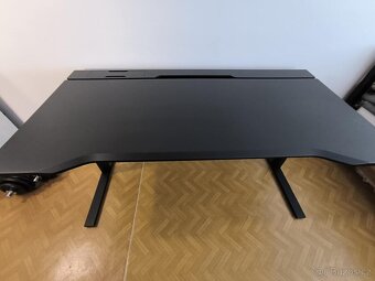 UTMANING + Monitor Samsung C24F396 - 2