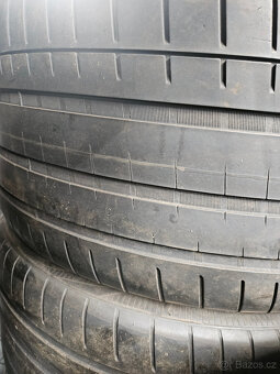 275/35r20 102Y Vredestein - 2