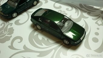 ŠKODA OCTAVIA 1 TMAVĚ ZELENÁ,ZELENÁ METALÍZA, VÍNOVÁ - 2