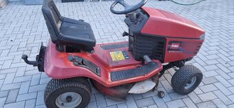 Zahradní traktor TORO B&S 12,5HP - 2