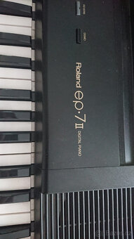 Digitalni piano Roland EP-7 II - 2