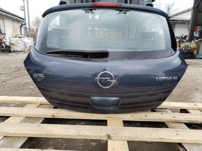 Zadní 5 dveře Opel Corsa D - 2