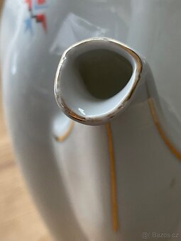 Stará porcelánová konvice - 2