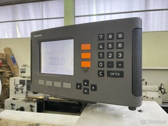 Soustruh hrotový TRENS SN 710 S - 2