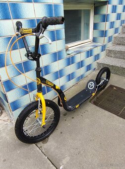 Koloběžka MASTER 16-12, žlutá+černá - 2