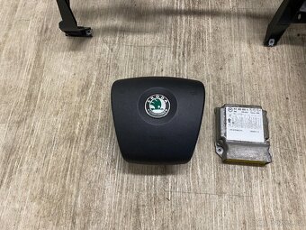 ŠKODA OCTAVIA 2 2004-2013 - AIRBAGOVÁ SADA - 2