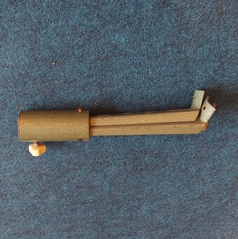 Rozkládací ocelový stojánek na vánoční stromek - 2