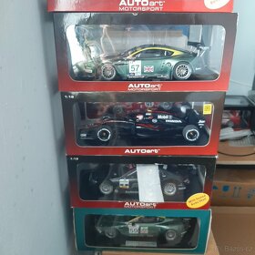 1:18 Autoart okruhové modely. - 2