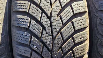 Zimní pneu 195/65/15 Continental - 2