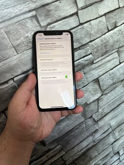 iPhone 11 - 2