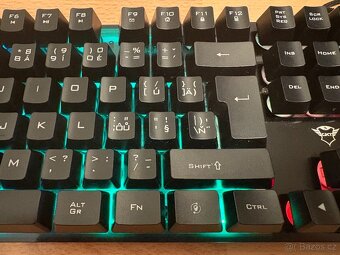 Zánovní herní podsvícená klávesnice Trust GTX 835 s CZ znaky - 2