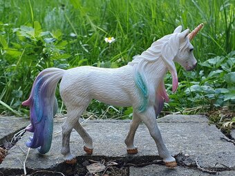 Jednorožec Schleich - 2
