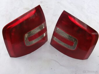 Octavia 2 zadní světlo kombi - 2
