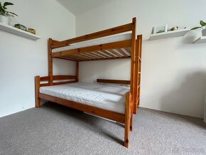 Palanda z masivního dřeva + kvalitní matrace - 2
