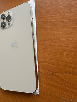 iPhone 12 pro max. Velmi dobrý stav. Nepoškozen. - 2
