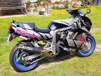 Suzuki gsxr 1100 - 2
