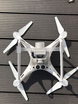 Dron DJI Phantom 4 Pro (EU) se spoustou příslušenství NOVÝ v - 2