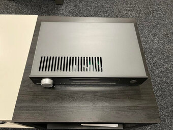 Zesilovač Arcam HDA SA10. - 2