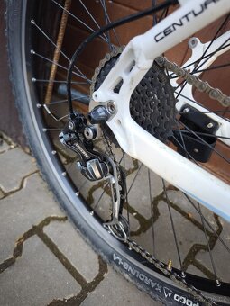 Horské kolo Centurion EVE 300 deore vel.kol 26 rám 46 cm - 2