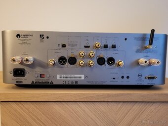 Cambridge Audio Edge A - 2