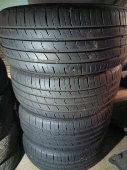 Nexen nfera 235/55R17 - 2