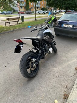 KTM Duke 690 A2 - 2