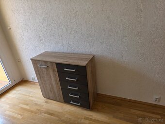 Kompletní sestava nábytku do ložnice a předsíně – moderní de - 2