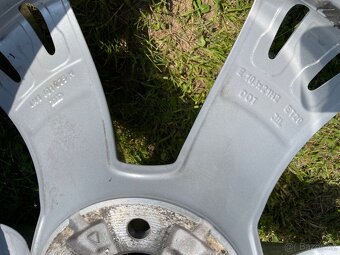 1kus original Audi Alu kolo R21 - 2