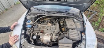 Octavia 2 face lift 1.4 tsi blede modra dily z vozu - 2