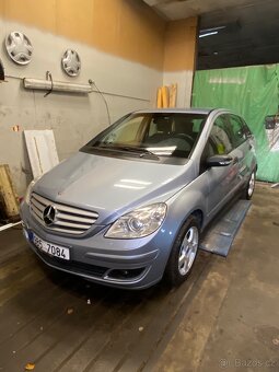 Mercedes -Benz B180D , AUTOMAT - 2