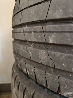 Letní pneu 245/40R19 - 2