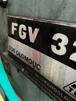 Konzolová frézka FGV32 - 2