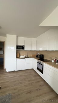 Pronájem bytu 2+kk mezonet s garáží, 63 m² bez realitky - 2