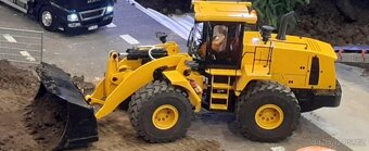 Rc nakladač wa470 - 2