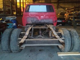Prodám díly z Chevrolet c30 Dually crewcab - 2