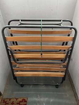 Skládací postel na kolečkách včetně matrace - 2