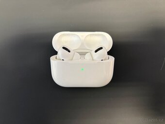Apple AirPods Pro 1. generace s bezdrátovým dobíjením - 2